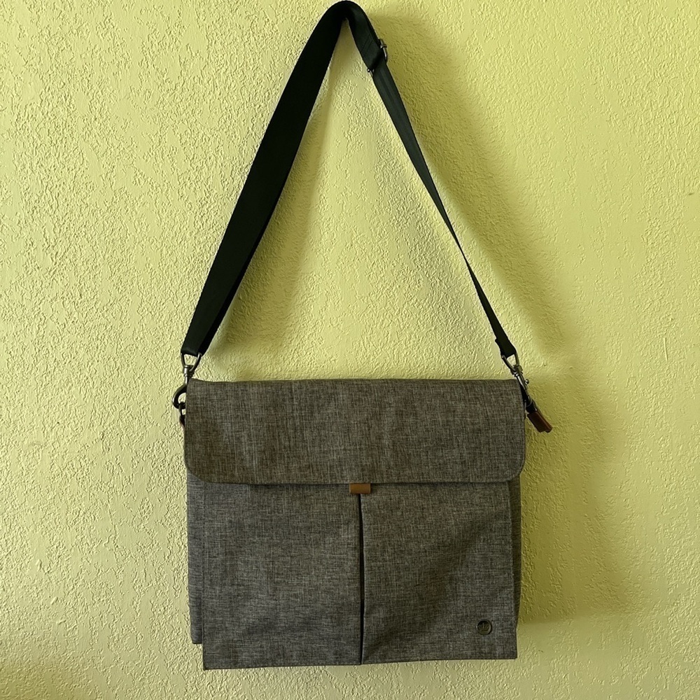 Pkg laptop/ iPad bag